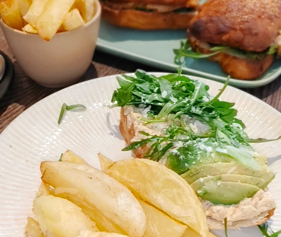 Doppio Zero Garden Walk