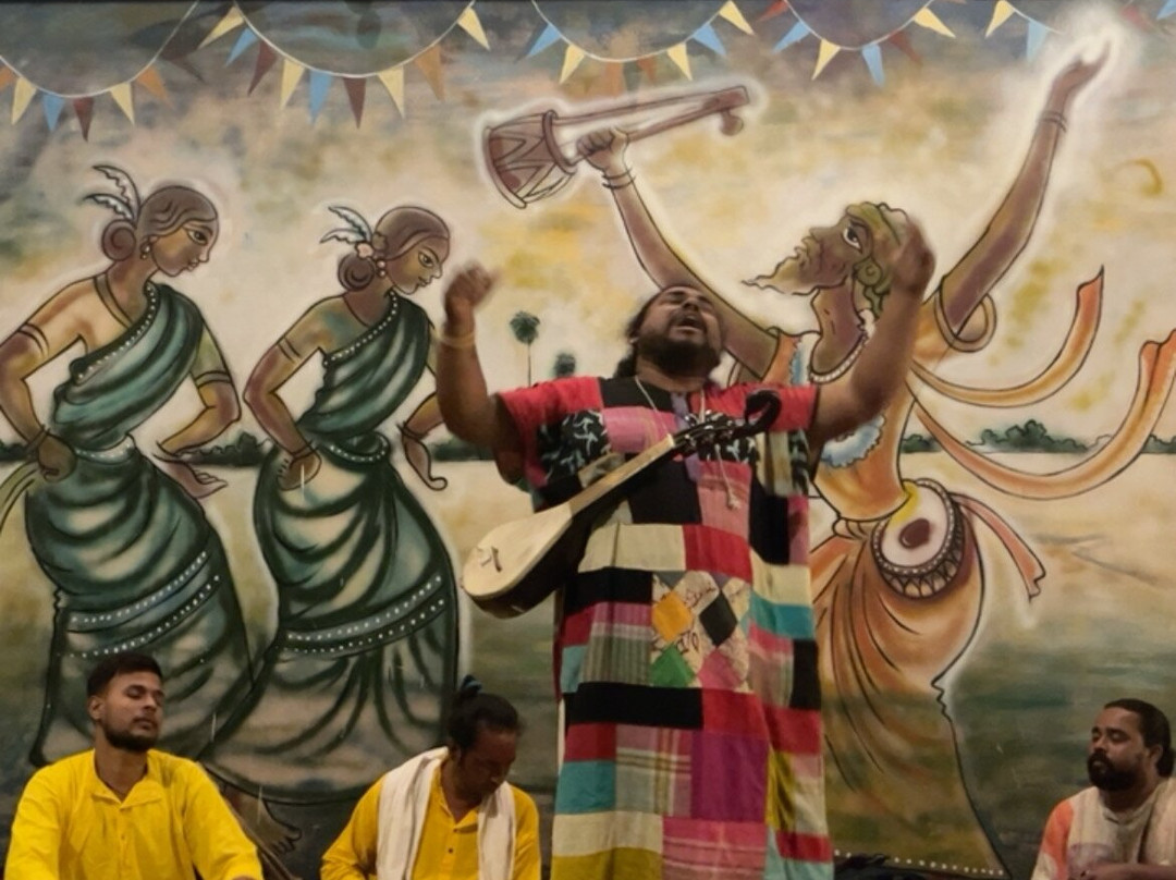 皇家斑果酒店主图