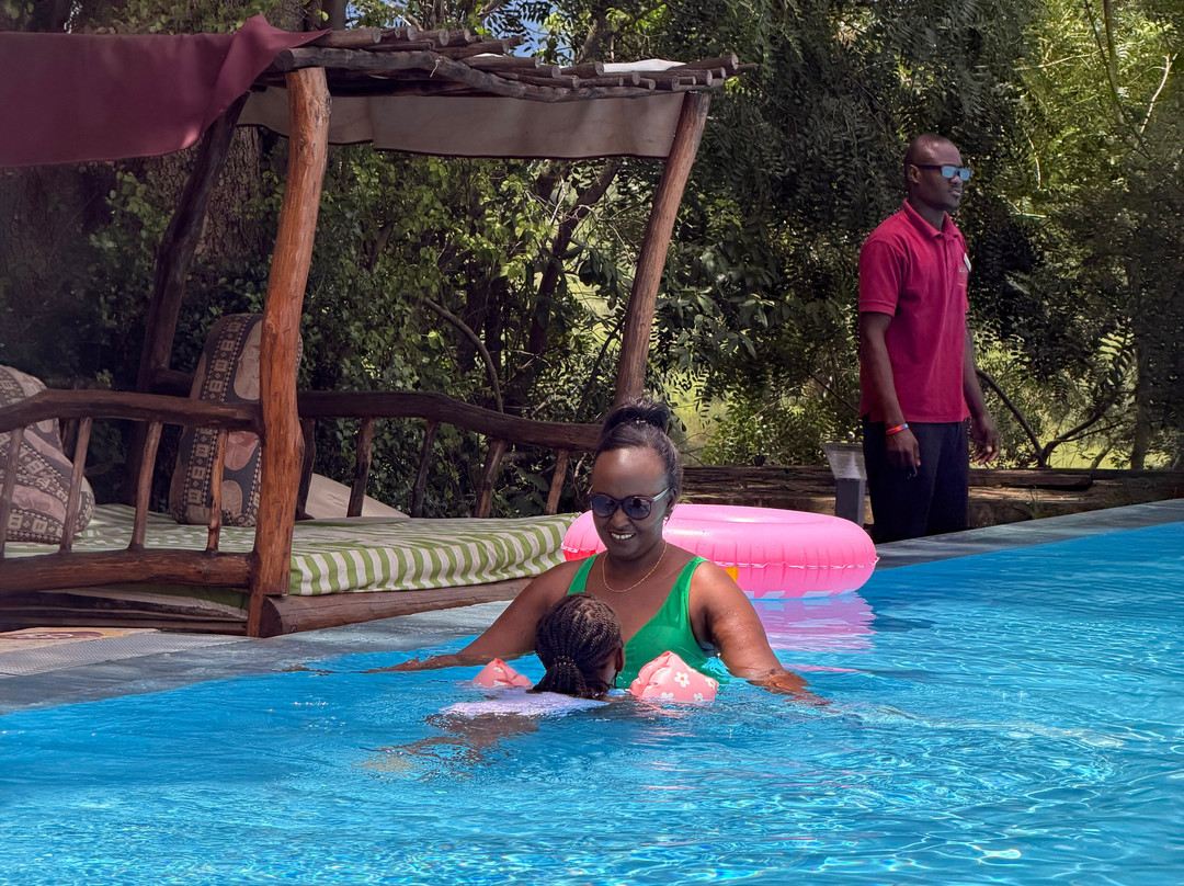 泰塔山游猎度假村及小屋主图