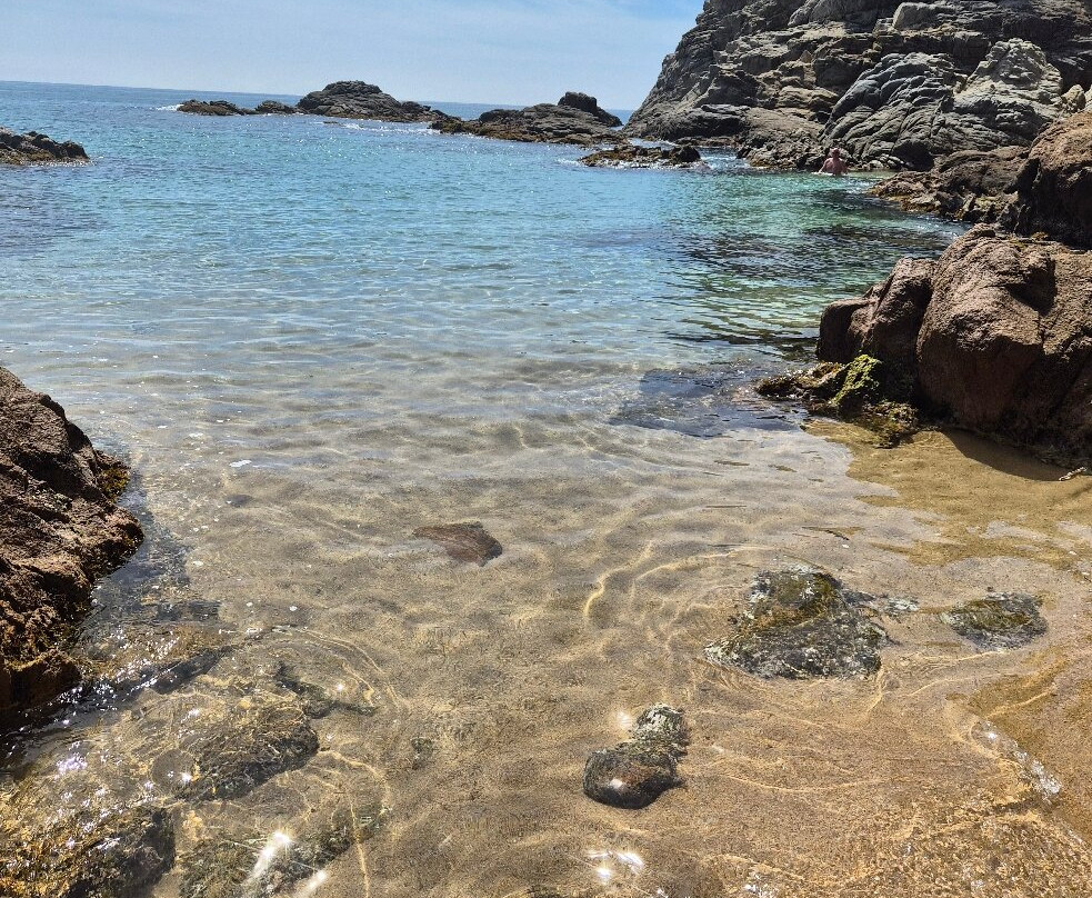 Playa de Fenals-犹兰特德玛必去景点