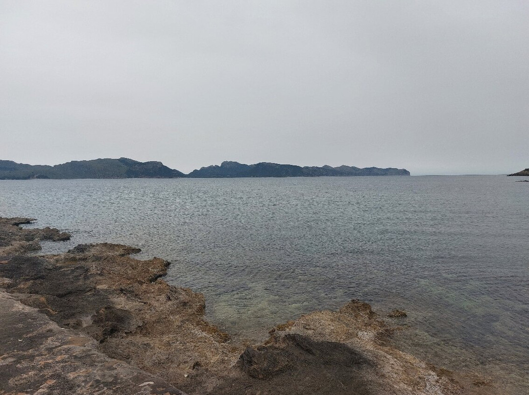波伦萨湾阳光酒店主图