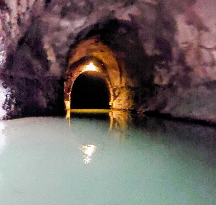 Dudley Canal & Caverns-Dudley必去景点