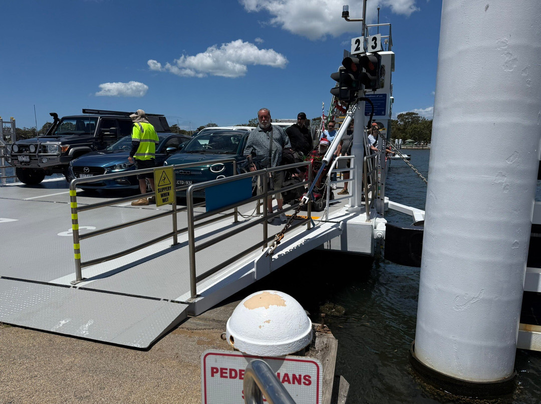 Raymond Island Ferry