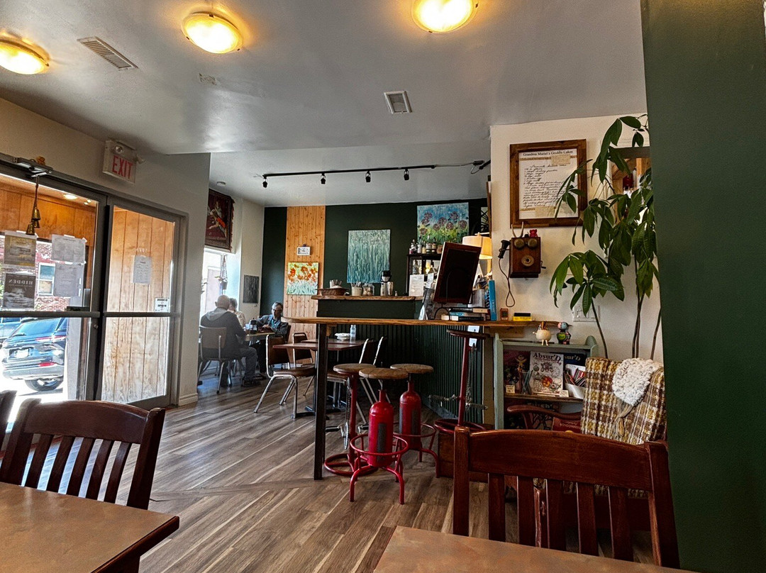 Charlie's Eatery