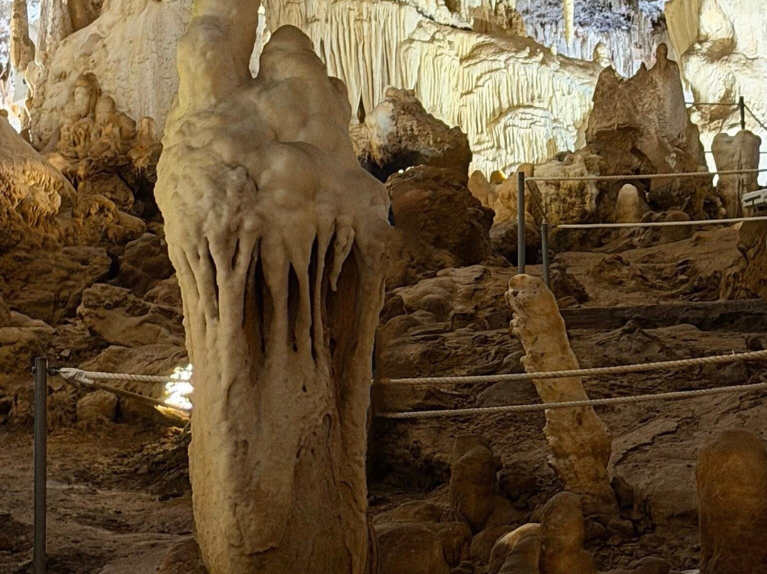 Cuevas del Águila-Arenas de San Pedro必去景点