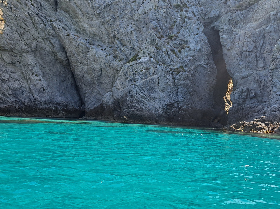 Grotticelle Beach-Capo Vaticano必去景点