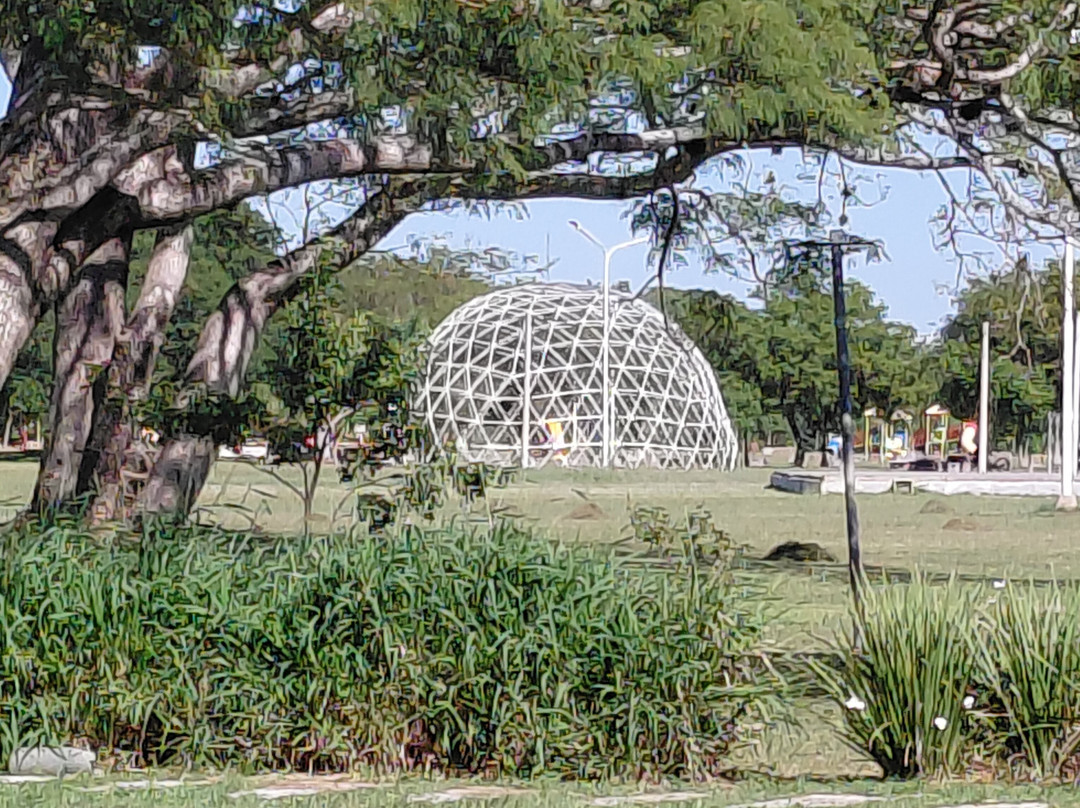 Parque De La Democracia-雷西斯滕西亚必去景点