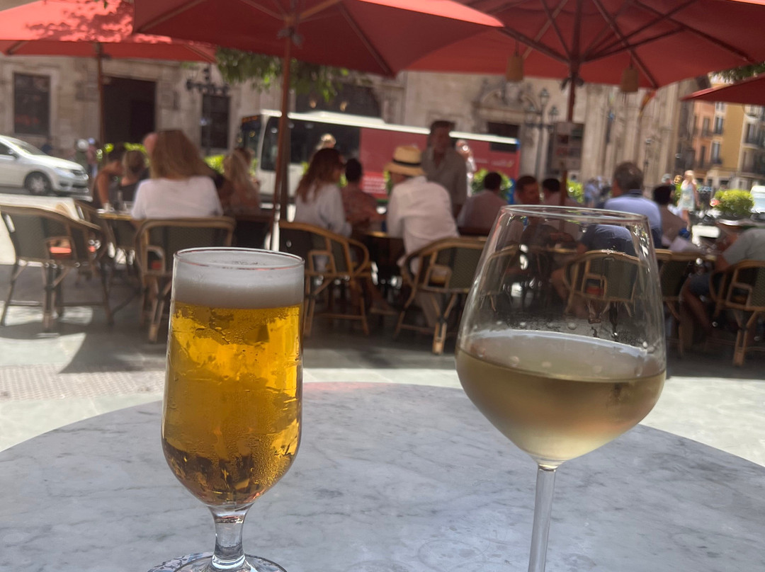 巴西利卡酒店主图