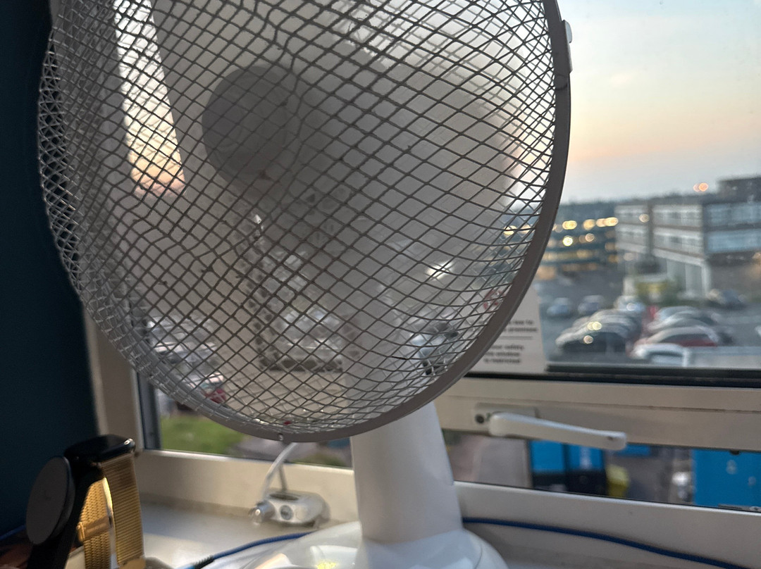 伯明翰机场旅屋酒店主图