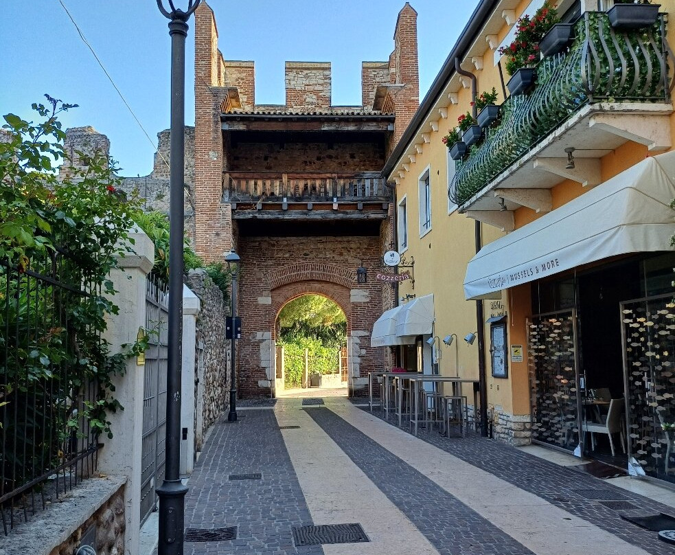 Porta Cansignorio-拉齐塞必去景点