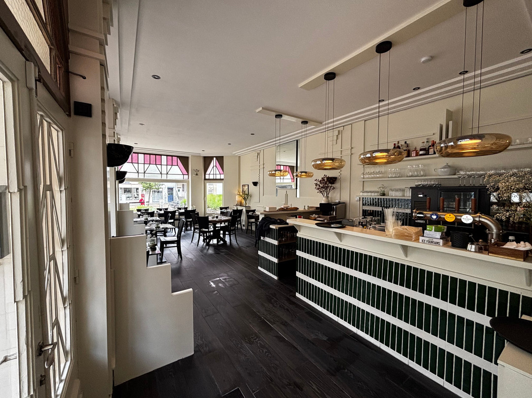 Bistro Dumont