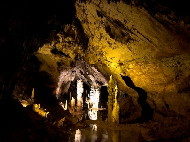 Grottes d'Osselle-Roset-Fluans必去景点