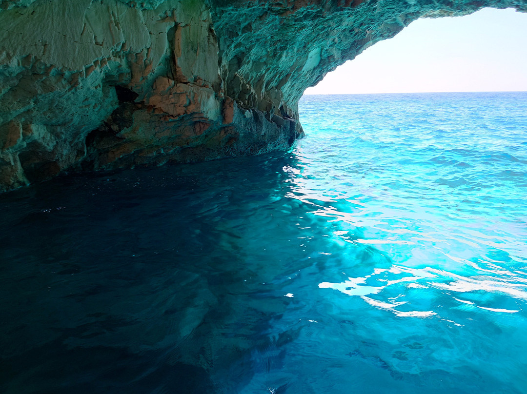 Porto Vromi Maries Cruises & Fun-Porto Vromi必去景点