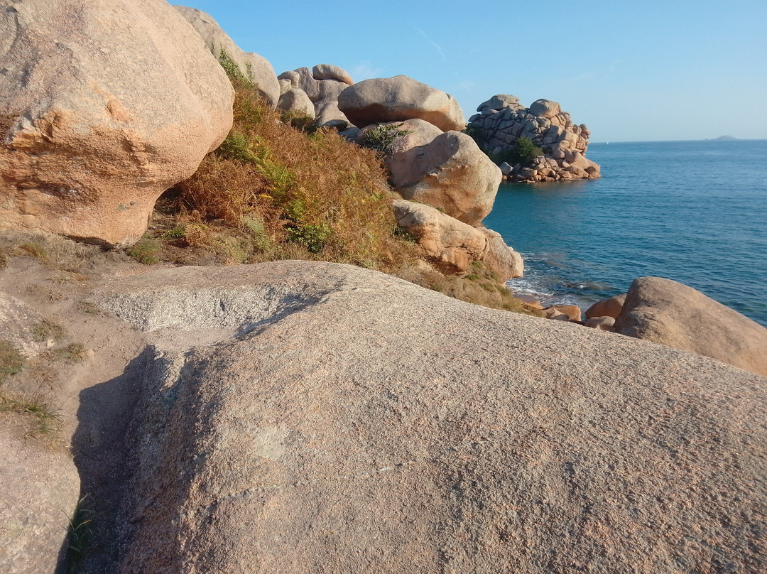 Cote de Granit Rose-拉尼翁必去景点
