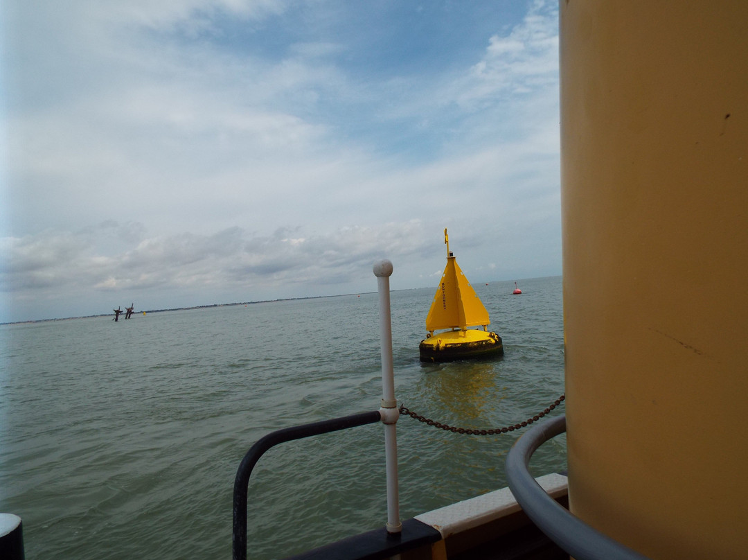 X-Pilot - Marine A Services-Queenborough必去景点
