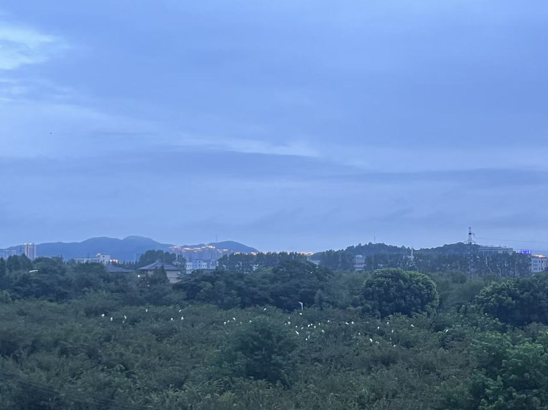 湖州西塞山鸿居酒店主图