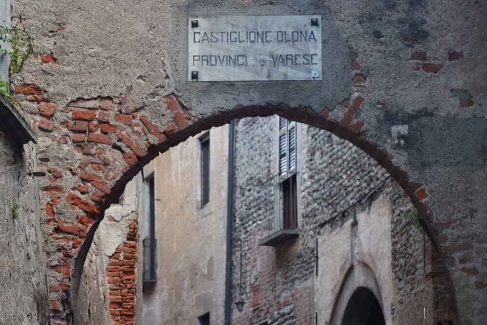 Arco di Ponente-Castiglione Olona必去景点