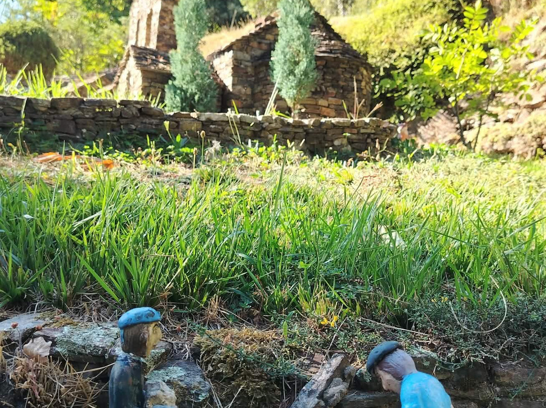 Le Ron Des Fades Village Miniature-Dompnac必去景点