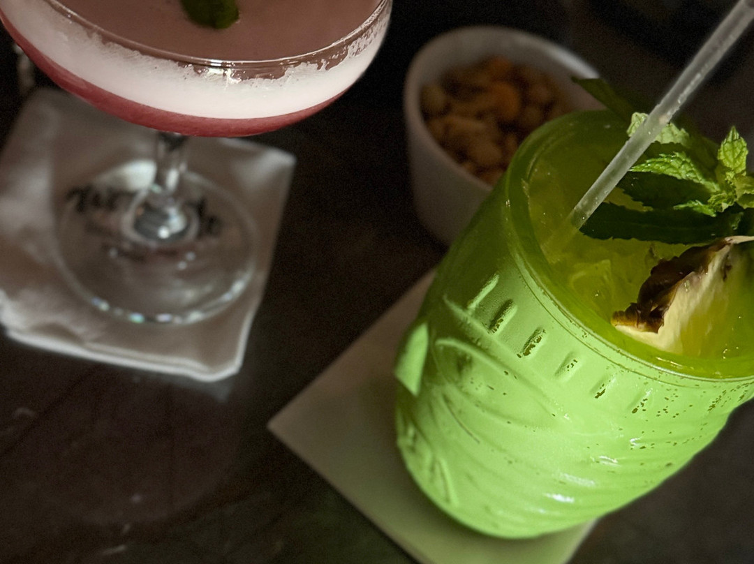 Avocado Cocktail Bar-帕尔加必去景点