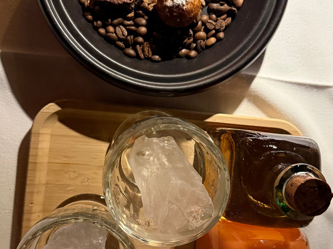 福门特拉卡斯巴酒店及餐厅主图