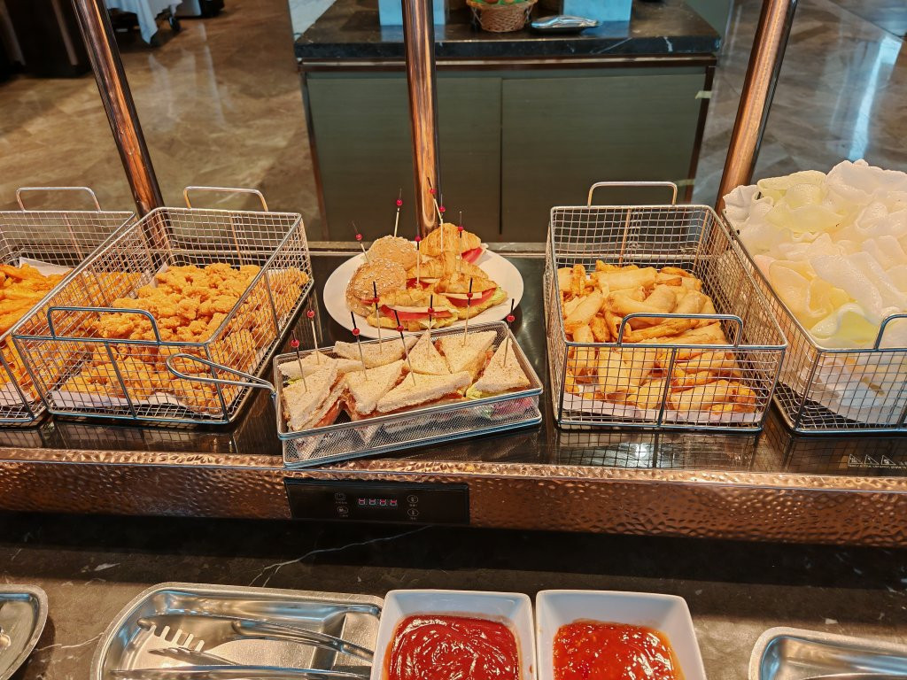 济南绿发希尔顿酒店及公寓主图