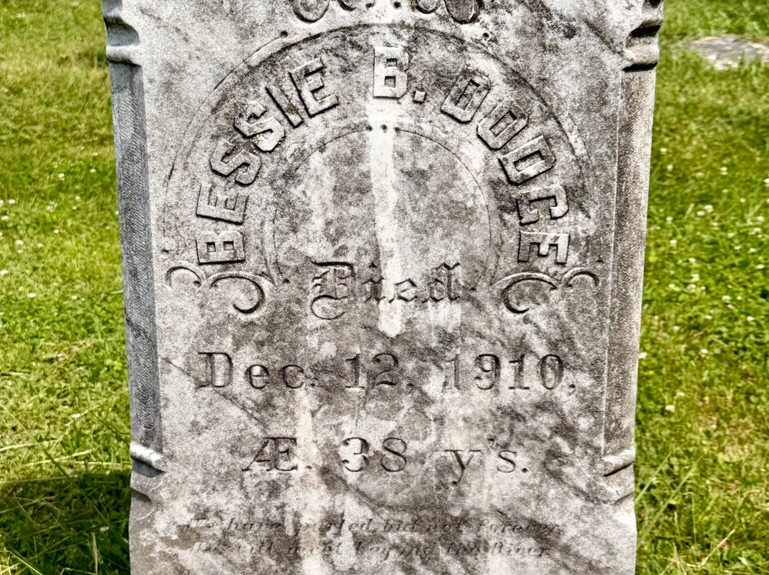 Dodge Cemetery-Newcastle必去景点
