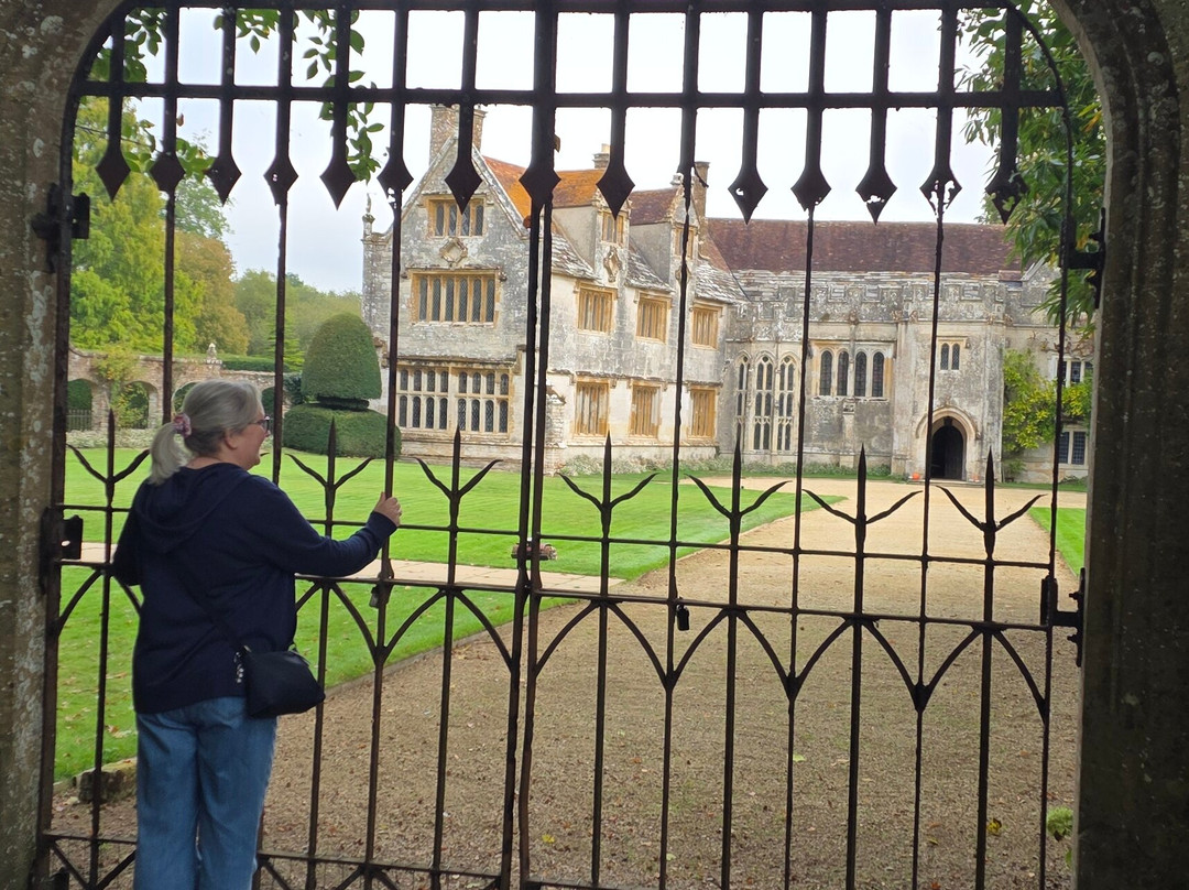 Athelhampton House and Gardens-多切斯特必去景点