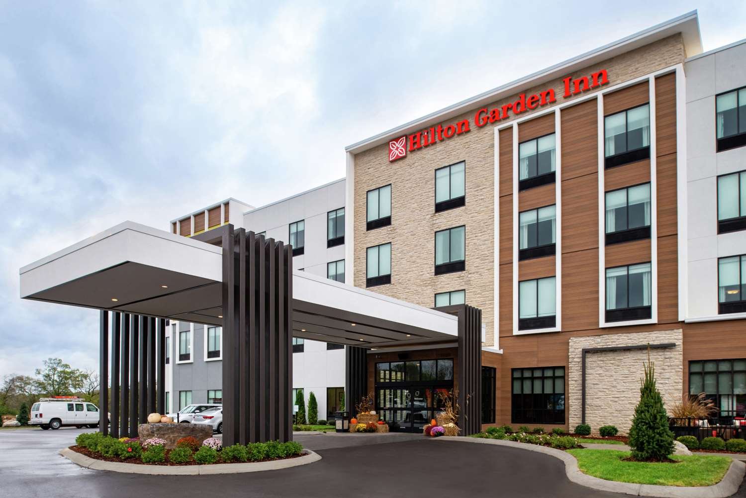 Hilton Garden Inn Gallatin-官方