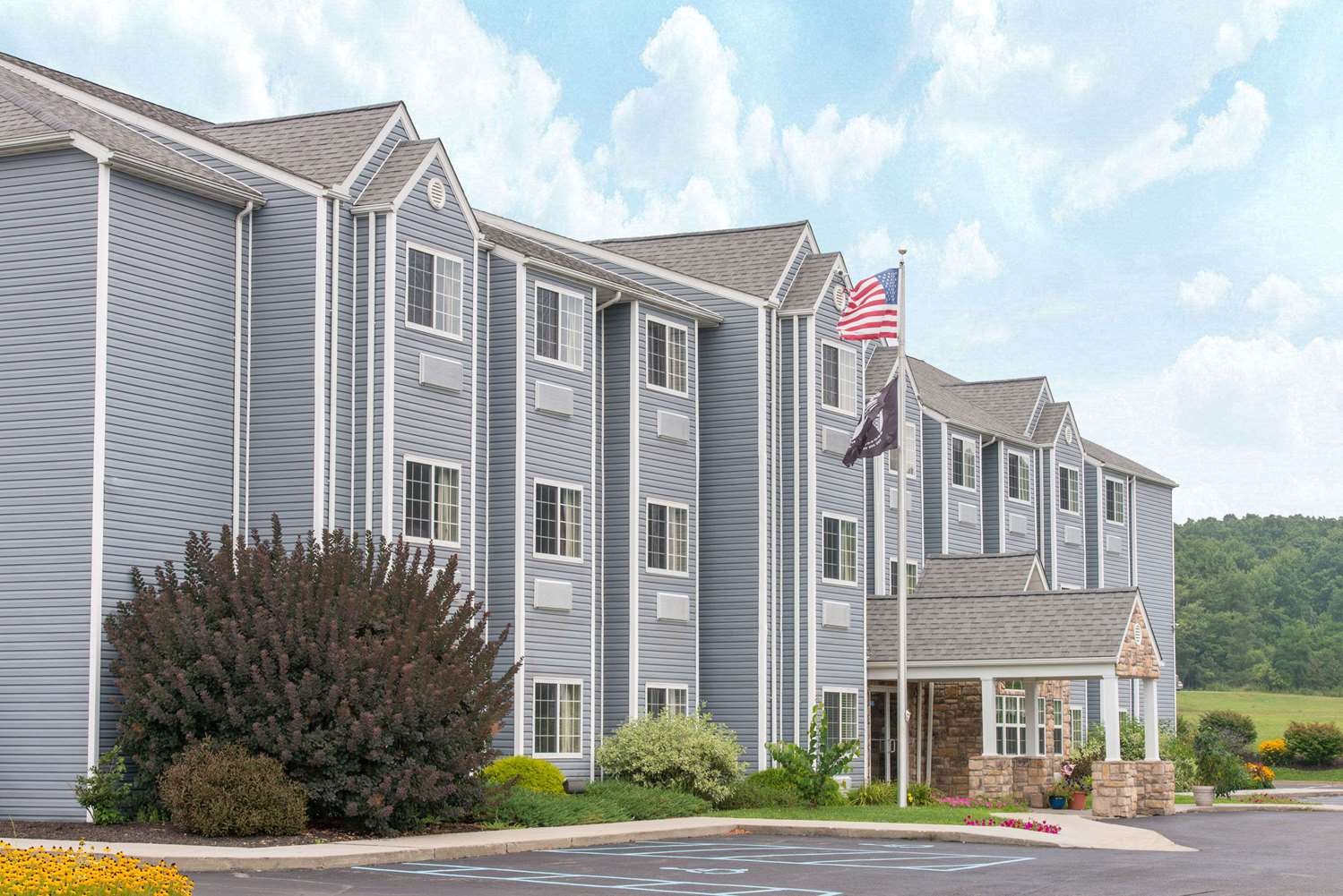 Microtel Inn & Suites by Wyndham Hazelton/Bruceton Mills-官方