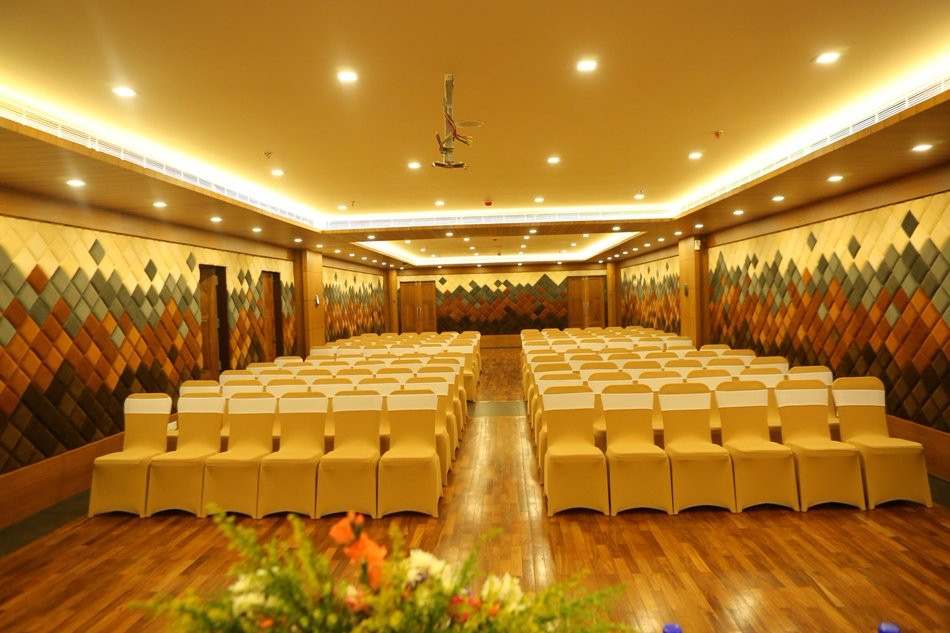 Woodies Bleisure Hotel