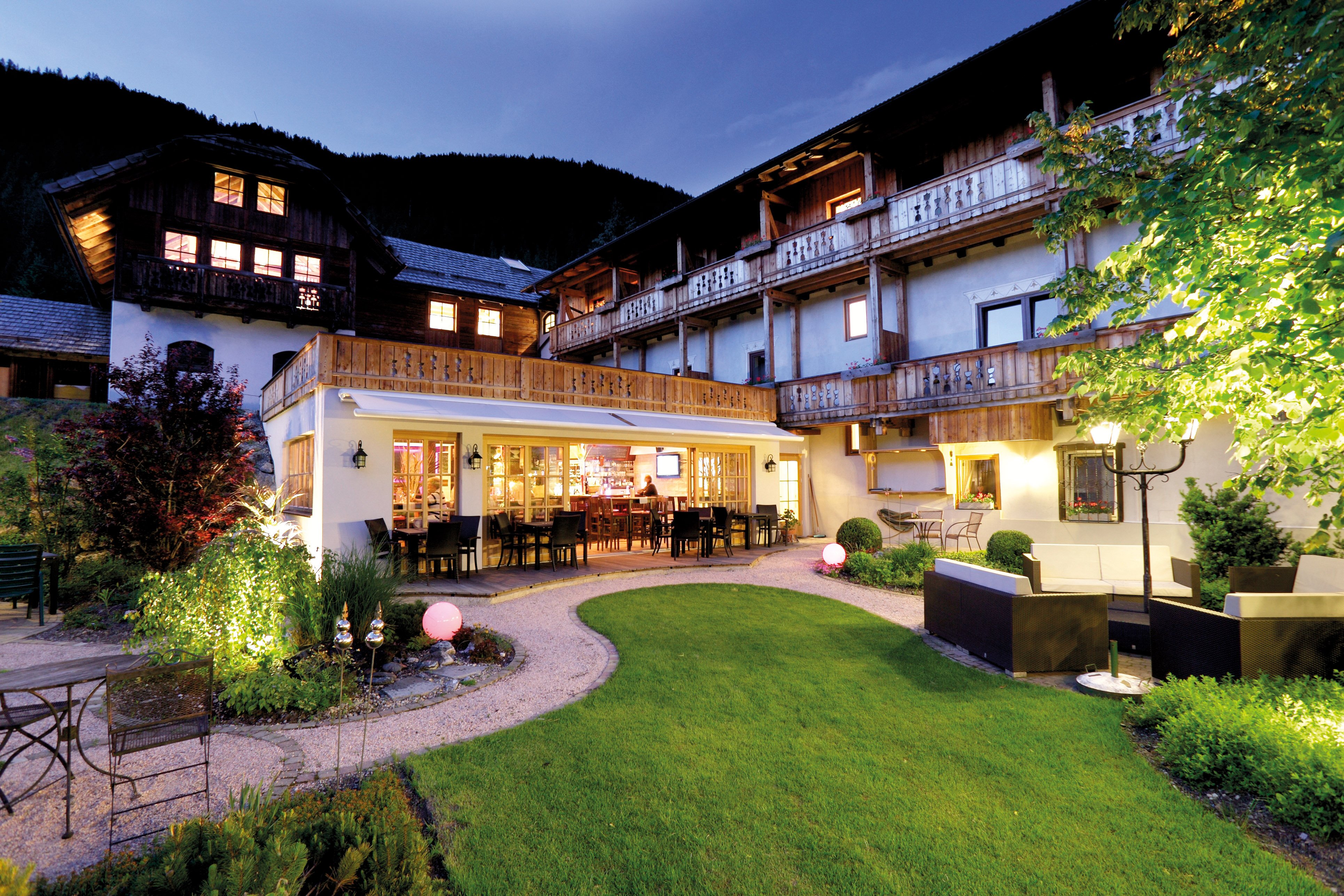 Hotel Zum Weissensee-官方