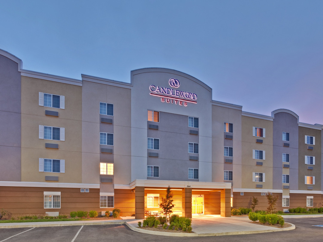 帕迪尤卡烛木套房酒店主图