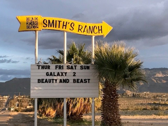 Smith's Ranch Drive-In景点图片