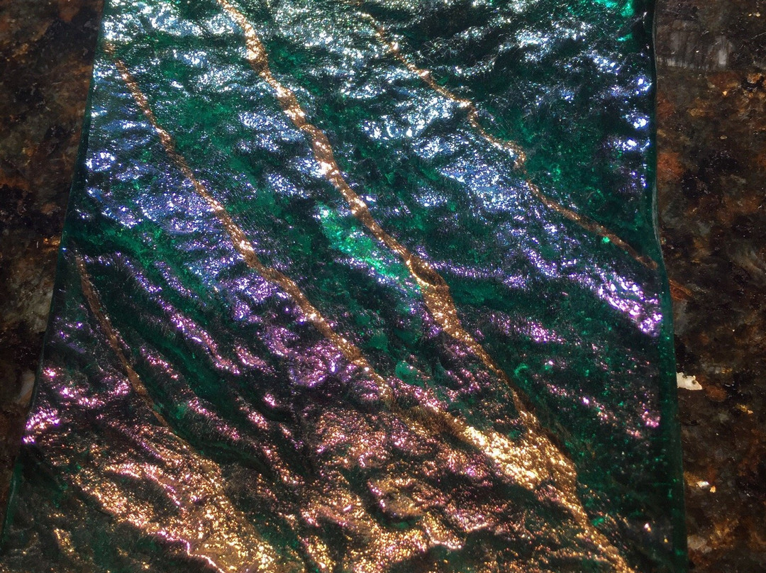 哈威旅游景点-Elements Jewelry & Fine Crafts