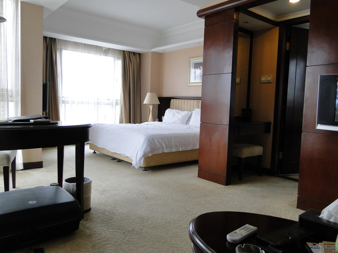 御信大酒店主图