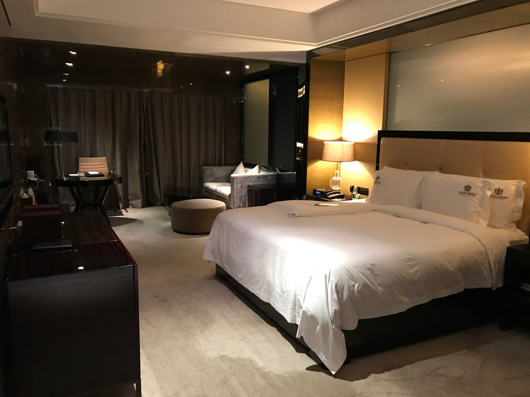 三亚鸿洲国际游艇酒店主图