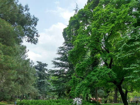 San Zeno旅游景点-Giardini Parolini