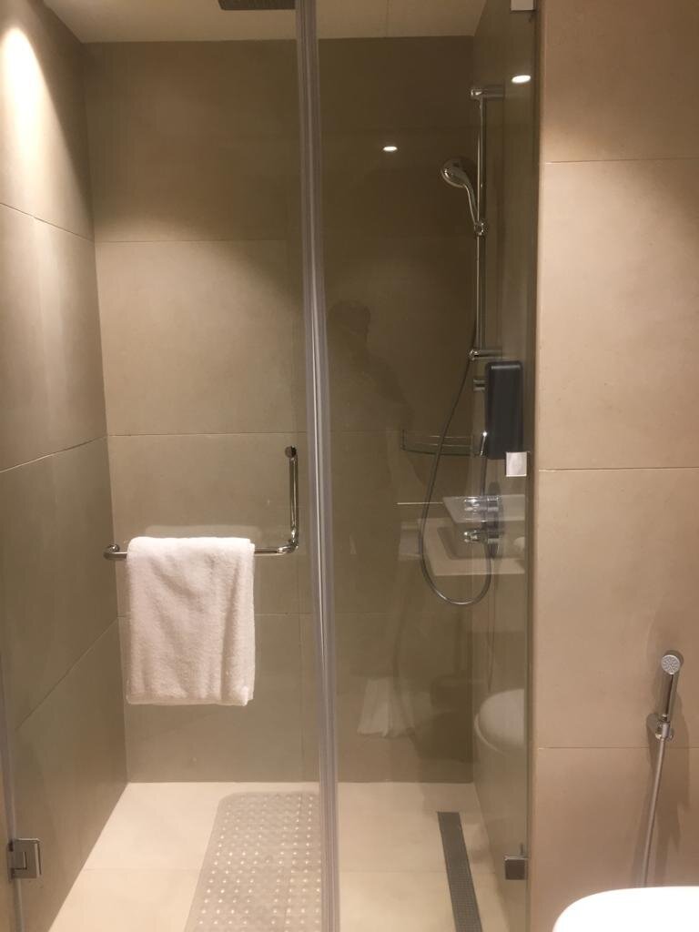 班加罗尔老马德拉斯路智选假日套房酒店-浴室