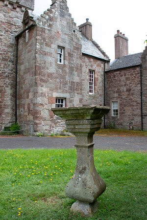 Hunterston Castle景点图片