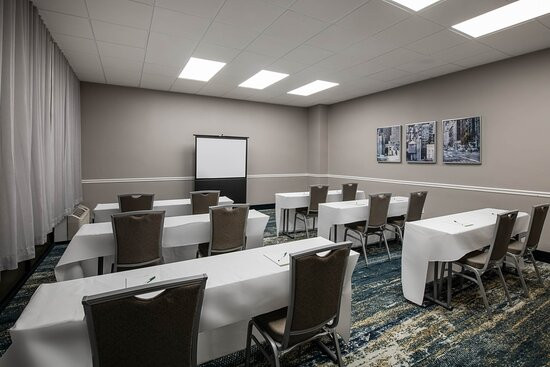 Baymont by Wyndham White Plains - Elmsford主图