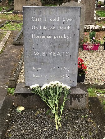 Yeats's Grave-Drumcliff必去景点