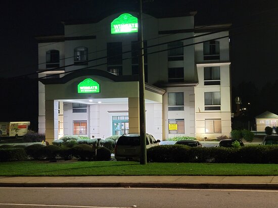 Wingate by Wyndham Atlanta/Six Flags Austell-浴室