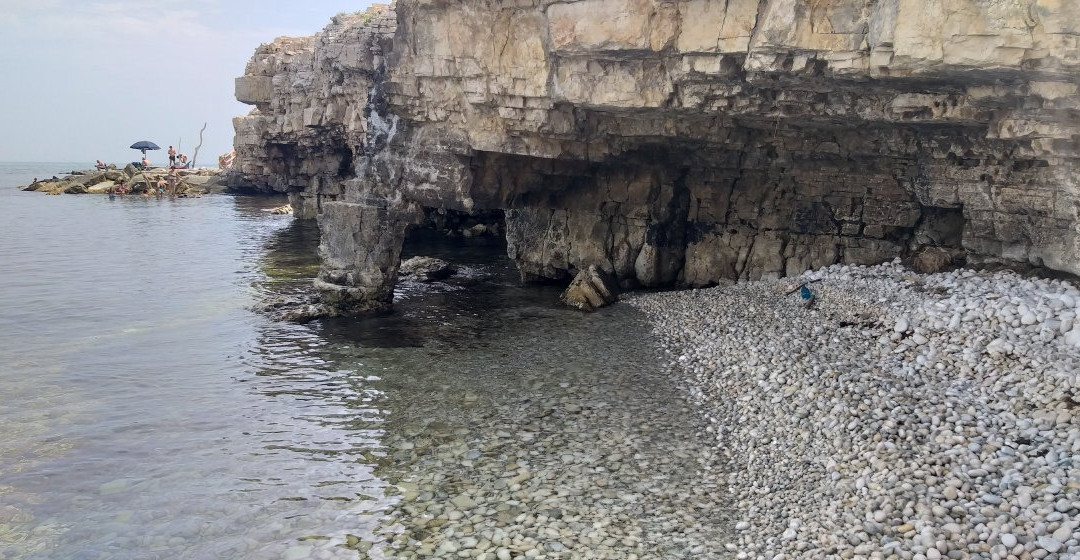Spiaggia La Grotta-比谢列必去景点