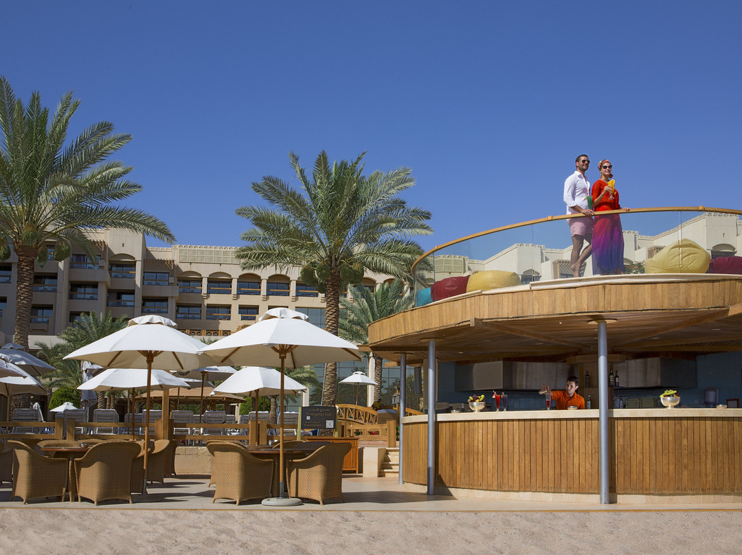 亚喀巴洲际酒店主图