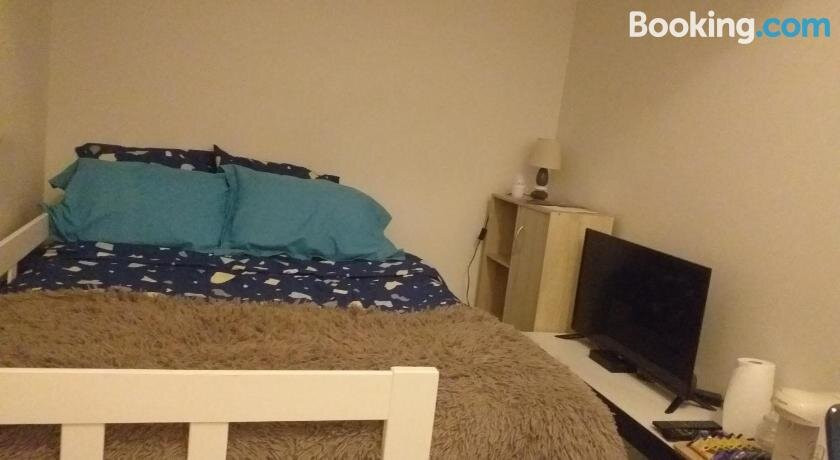 Private Rooms in Colombes