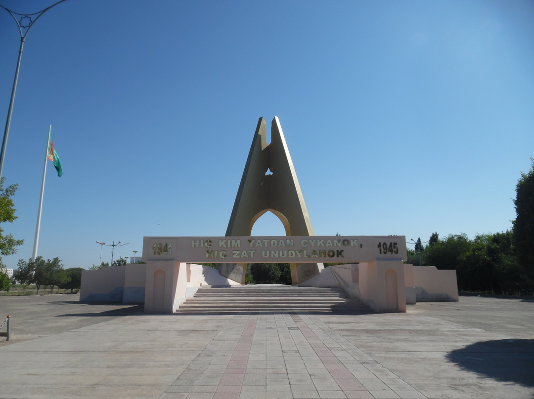Victory Monument-Dasoguz必去景点