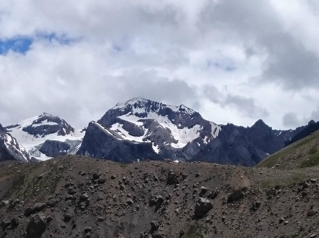 Om Parvat景点图片