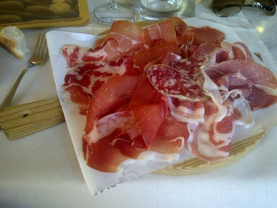 Chiusa Ferranda餐馆和美食-Barlumeria