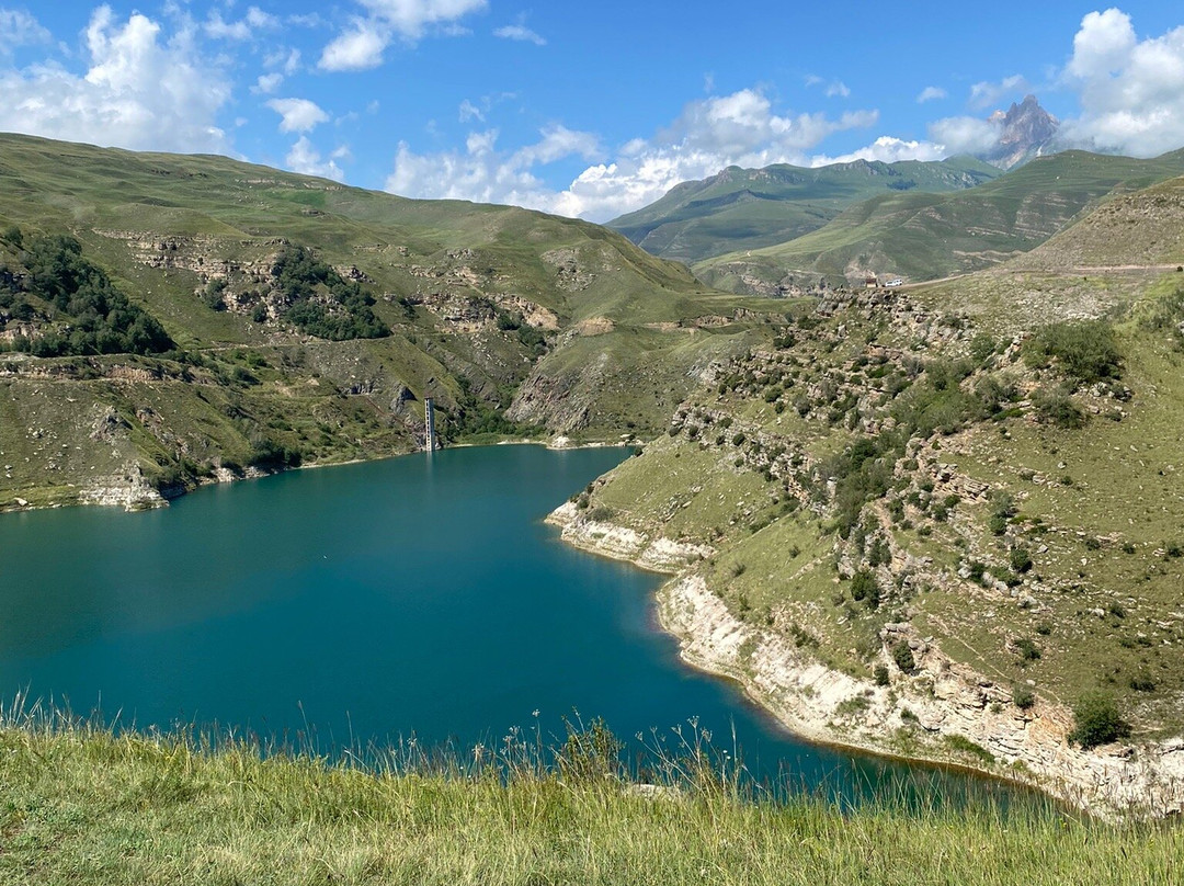 Ullu Gizhgit lake景点图片