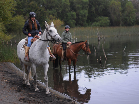 Alanca-巴拉斯港必去景点